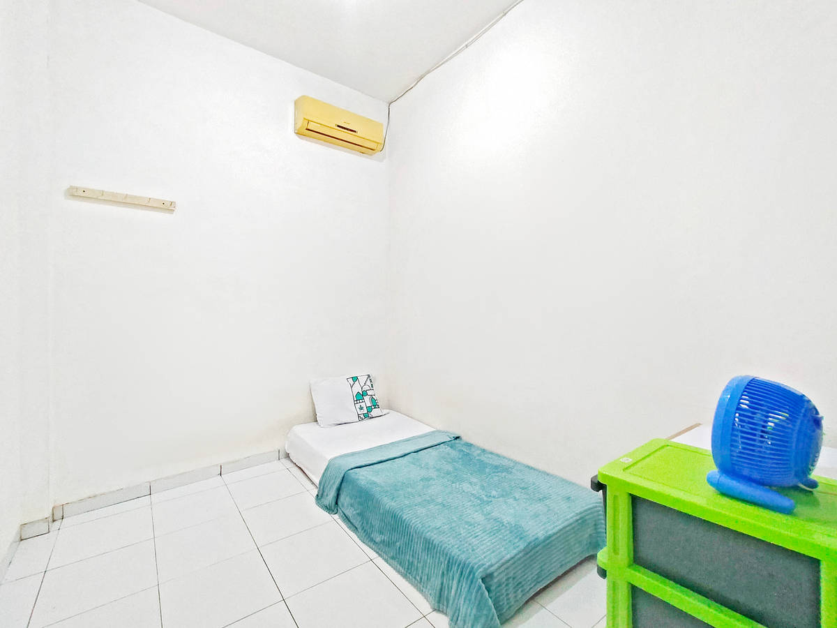 https://images.rukita.co/buildings/building/44215e0e-6f9.jpg