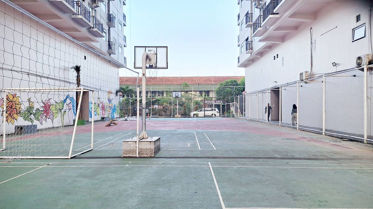 https://images.rukita.co/buildings/building/44cc5518-fd6c-44c8-9818-a48973832452.jpg