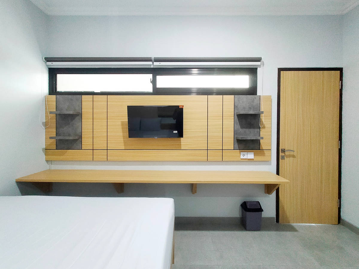 https://images.rukita.co/buildings/building/47c60e0a-7cd4-49ae-81c2-733e1f4d6996.jpg