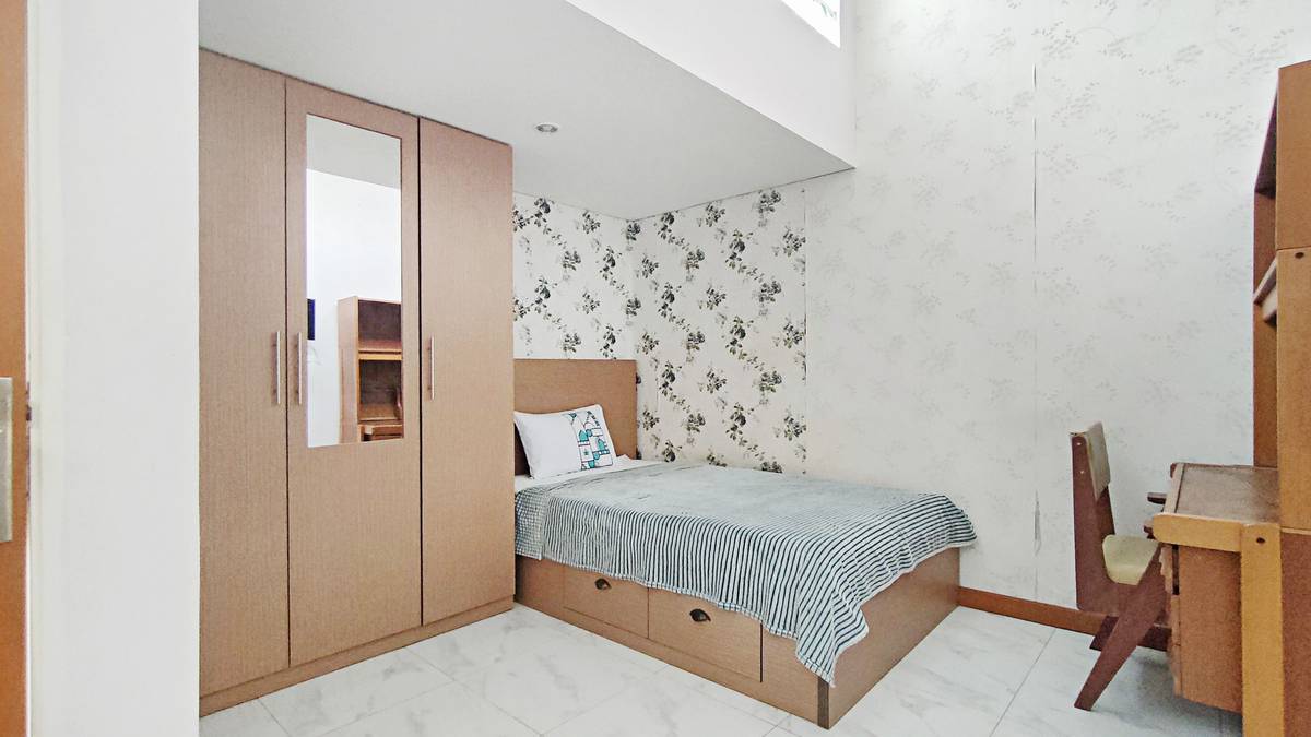 https://images.rukita.co/buildings/building/499b80ba-abd.jpg