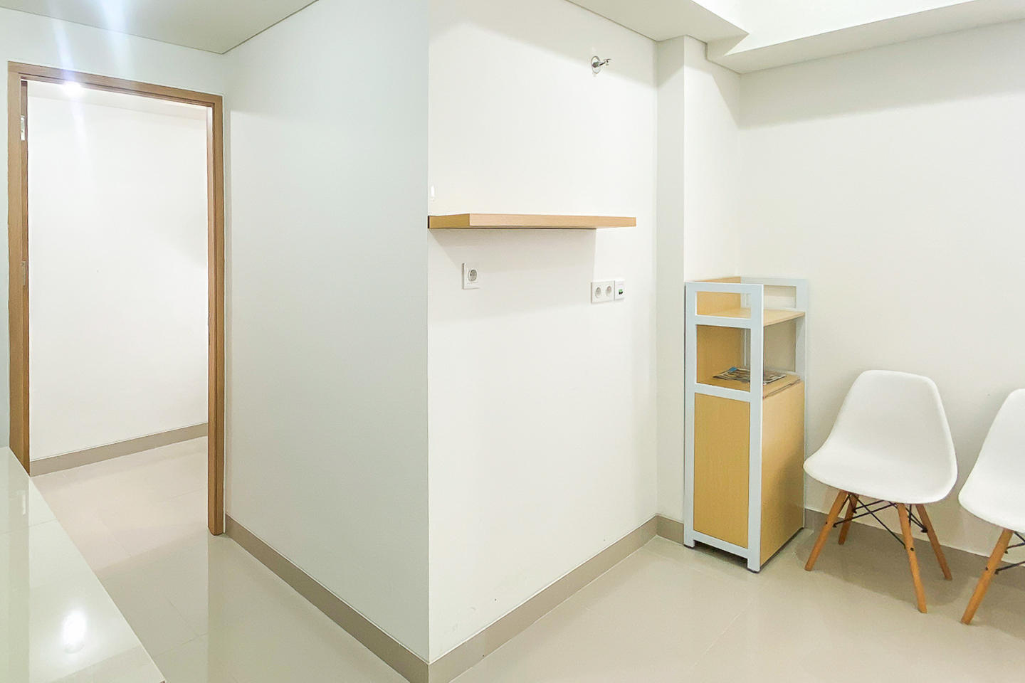 https://images.rukita.co/buildings/building/49e3051a-ab8.jpg