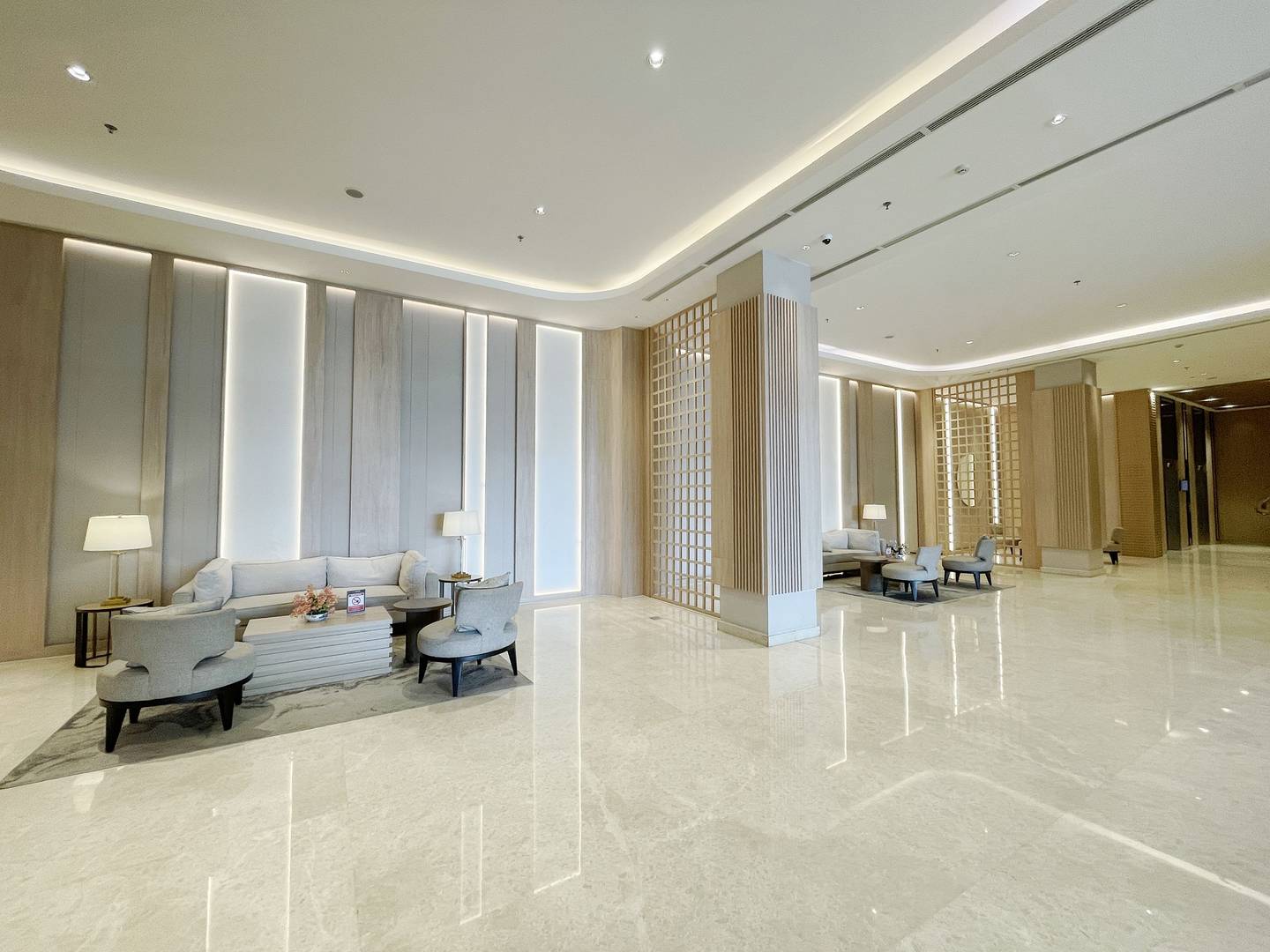https://images.rukita.co/buildings/building/4a8f7dc5-0cd.jpg