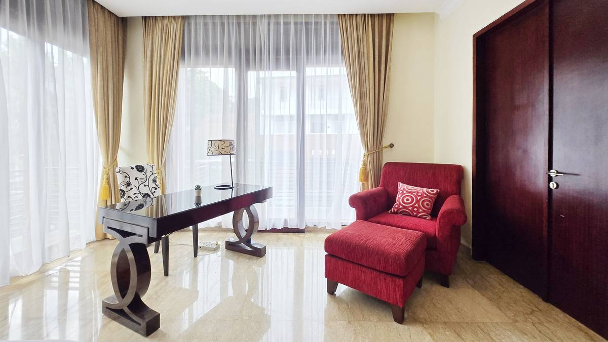 https://images.rukita.co/buildings/building/4b1be8c9-624.jpg