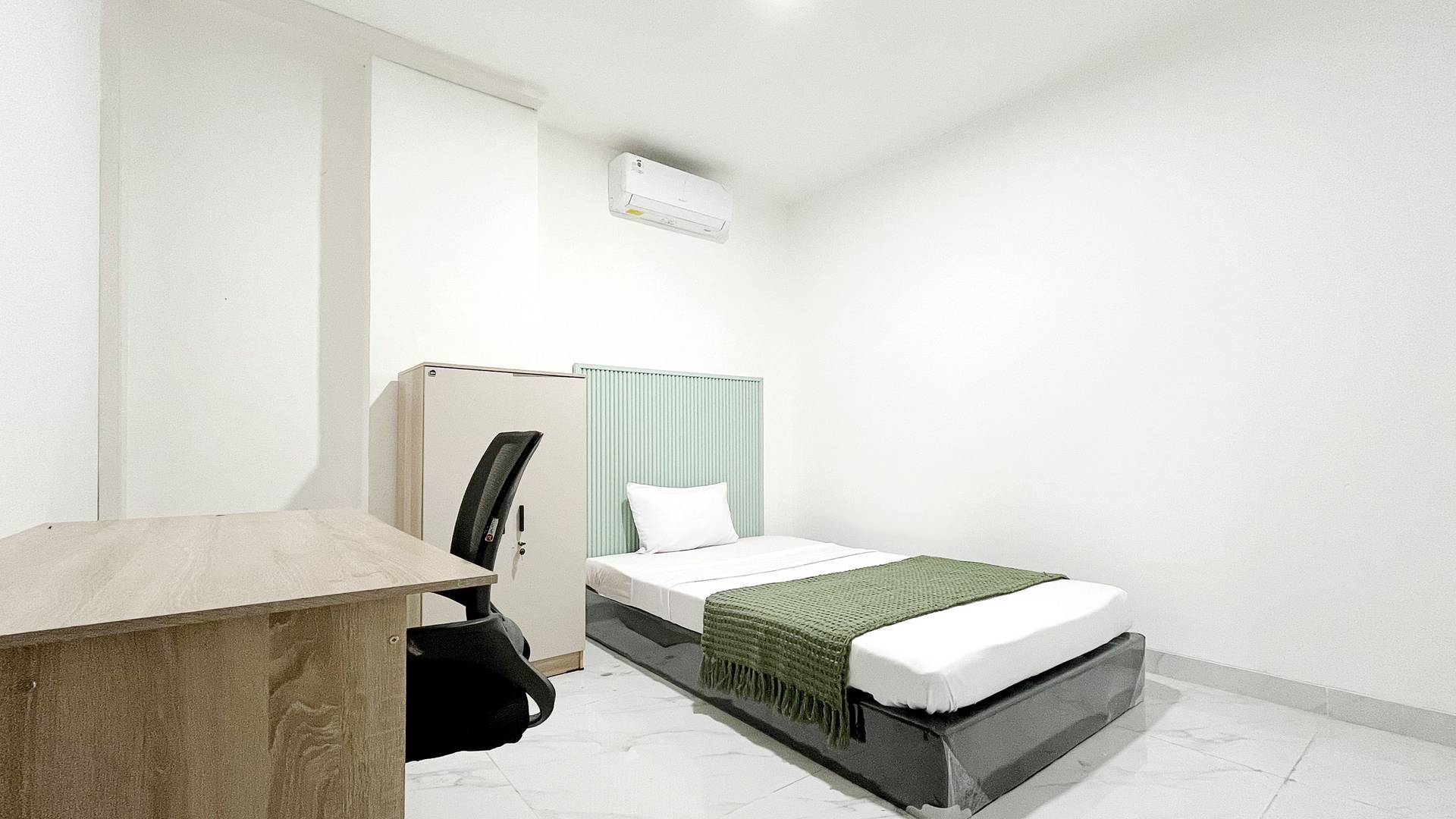 https://images.rukita.co/buildings/building/4cc9ab7e-a205-4a45-b9bd-e8c5b8a5b2da.jpg