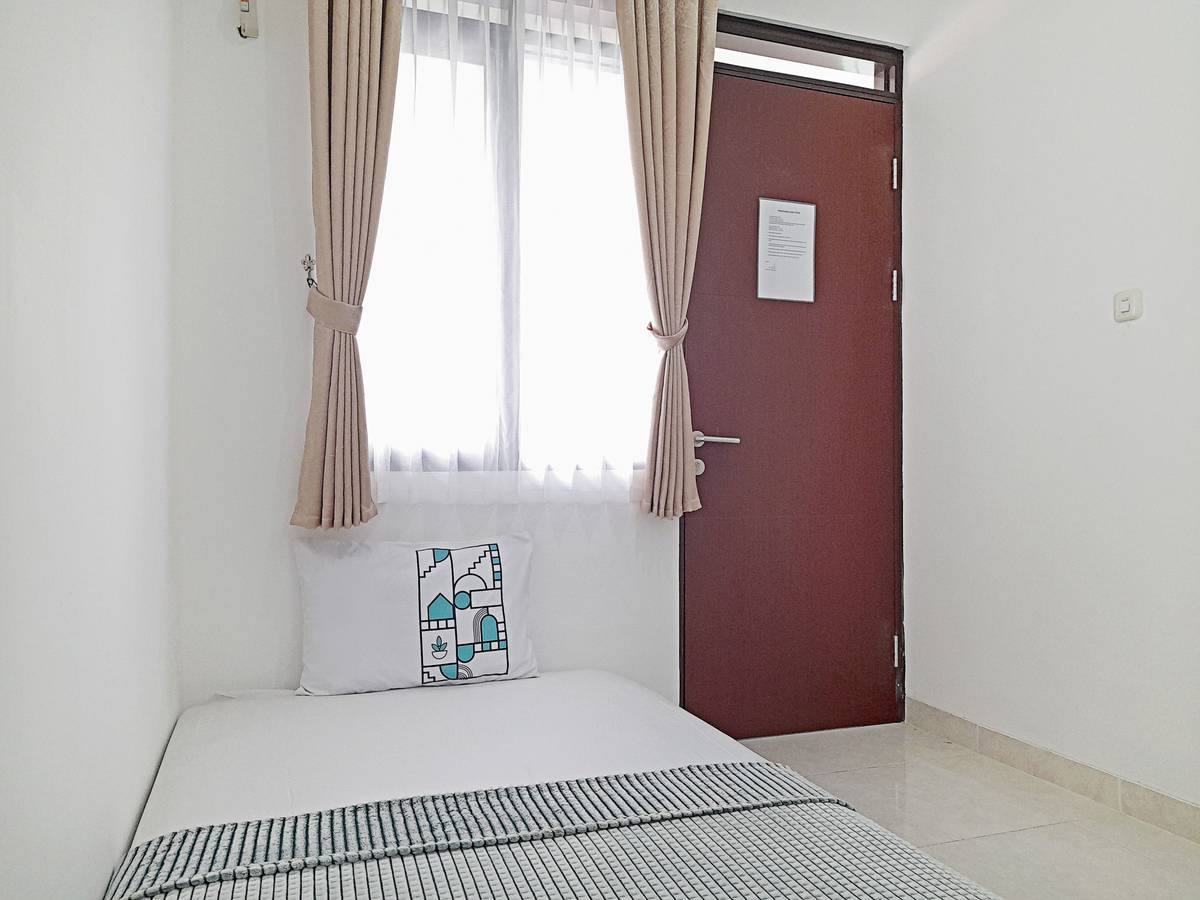 Foto Rukita Unit Trowulan V House Cimahi Bandung