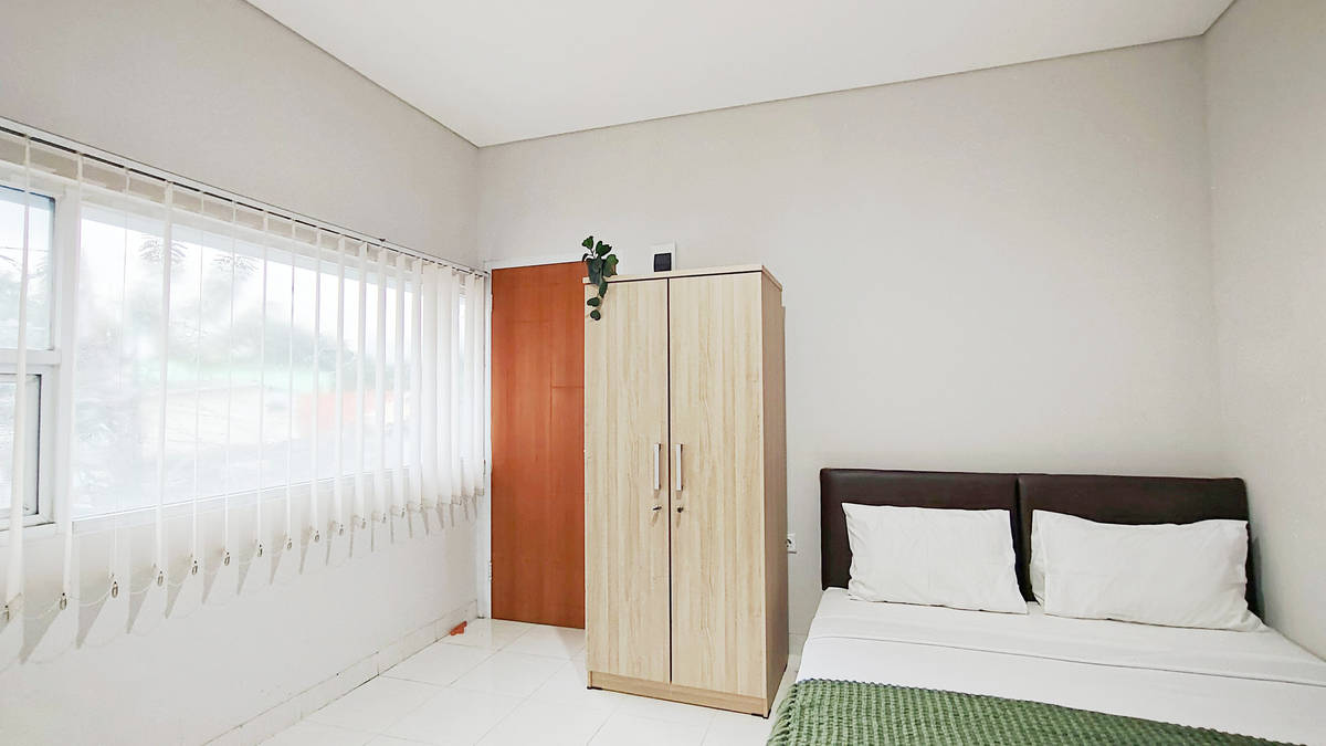 https://images.rukita.co/buildings/building/4e6a6c3d-4b0.jpg