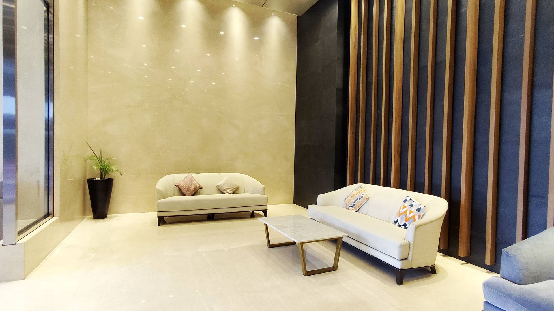 https://images.rukita.co/buildings/building/4f9a4010-4196-4ce2-8104-5d705e82917b.jpg