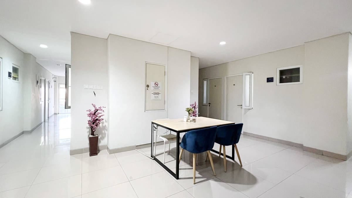 https://images.rukita.co/buildings/building/5070c35d-48c.jpg