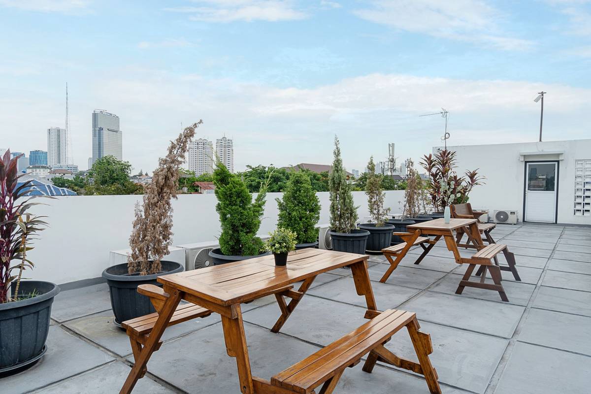 https://images.rukita.co/buildings/building/509f5bf9-74b.jpg
