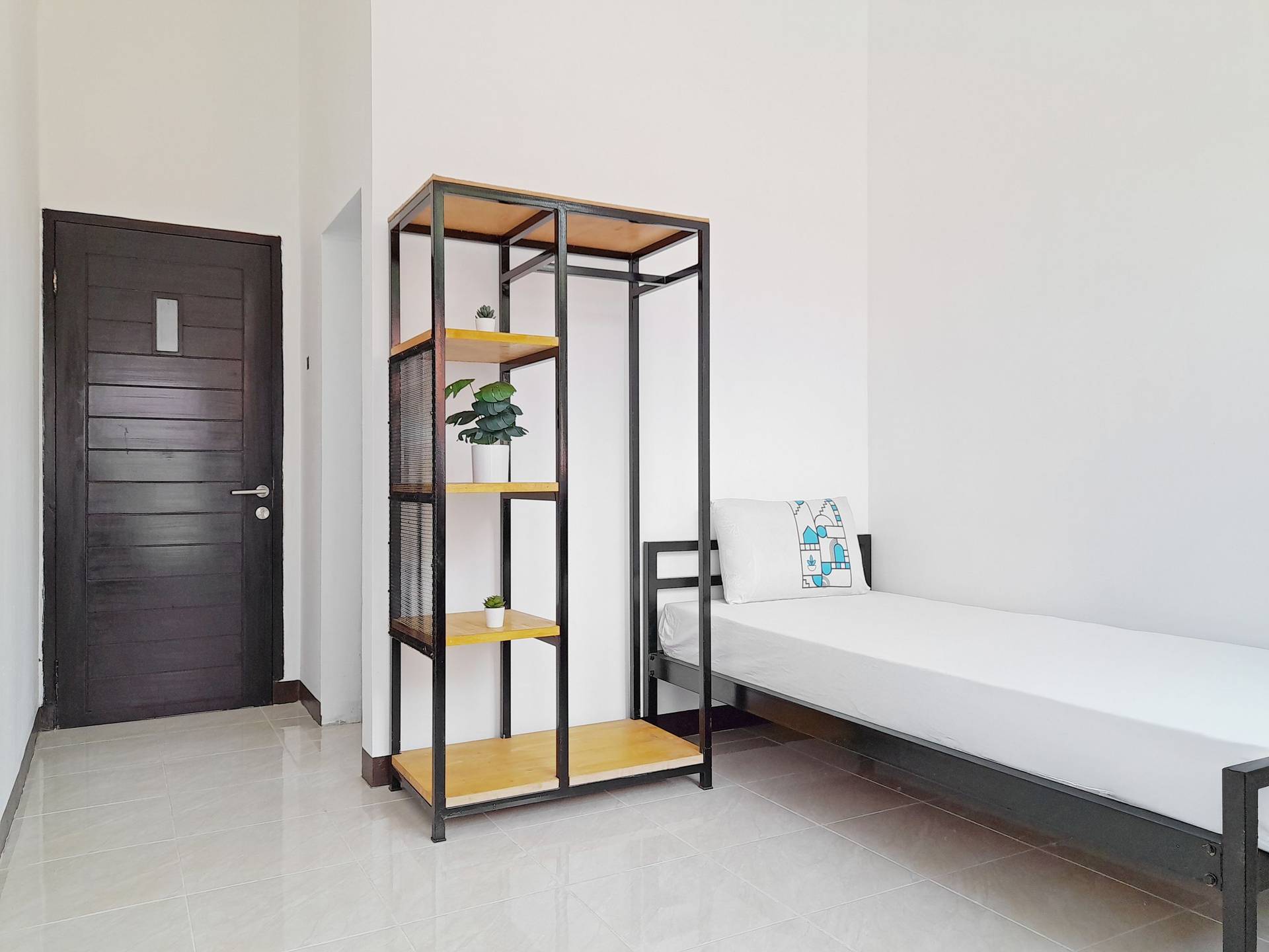 https://images.rukita.co/buildings/building/53c458cc-b365-48ac-ad15-ba0a23bd6a52.jpg