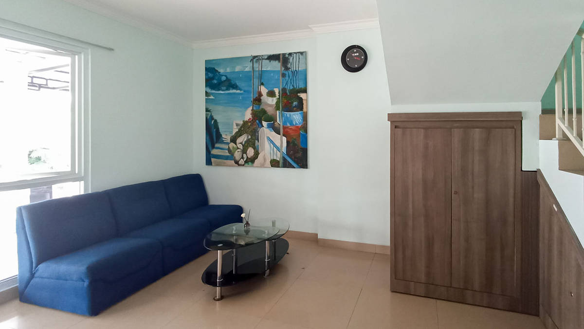 https://images.rukita.co/buildings/building/53e7b41c-25f.jpg