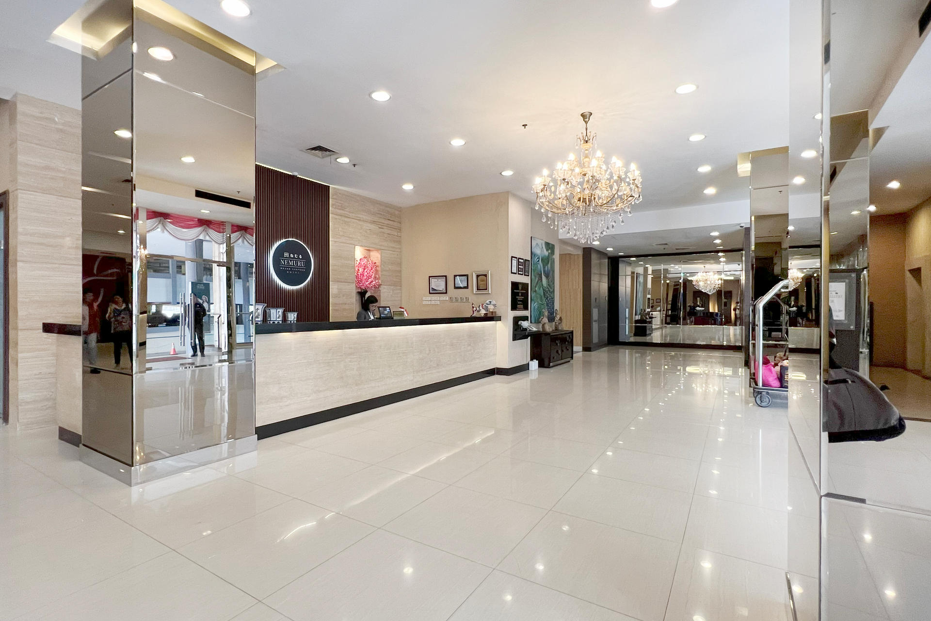 https://images.rukita.co/buildings/building/55aff76b-f7a6-45af-a127-a24d0463d677.jpg