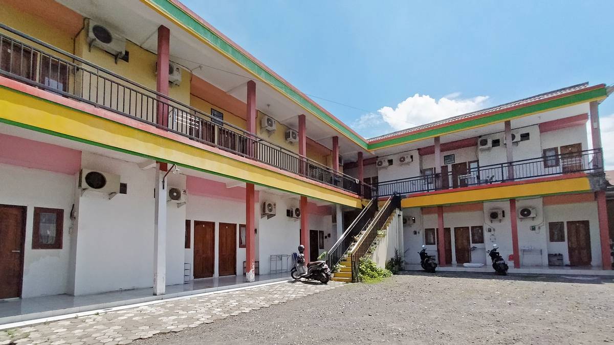 https://images.rukita.co/buildings/building/56c22993-01f.jpg