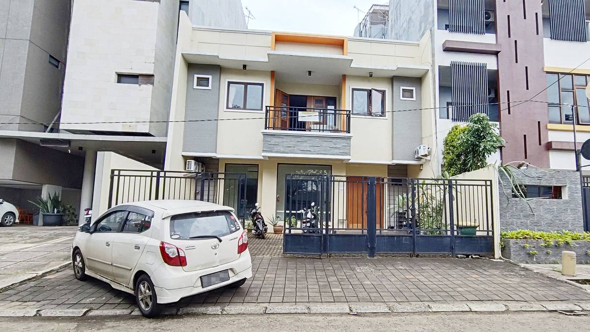 https://images.rukita.co/buildings/building/576cfc35-0fc.jpg