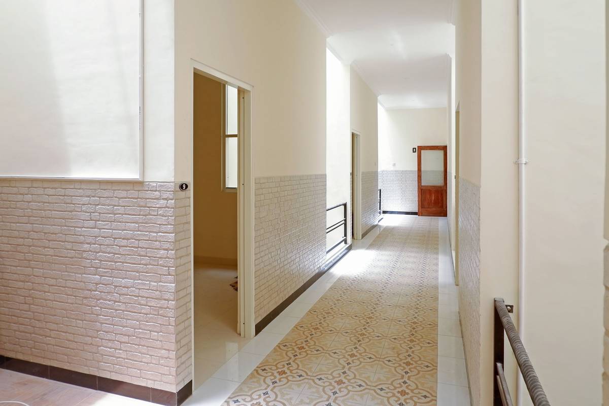 https://images.rukita.co/buildings/building/584bfe97-b50.jpg