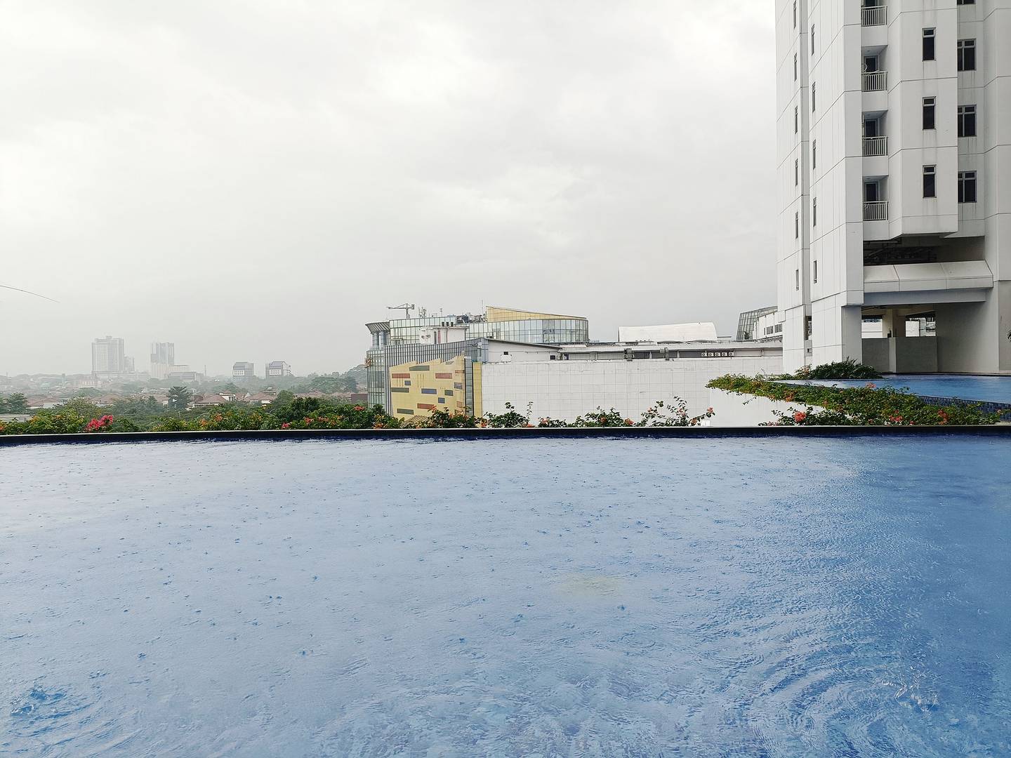 https://images.rukita.co/buildings/building/58ee5af2-d19b-4df7-90c3-23a686becbae.jpg
