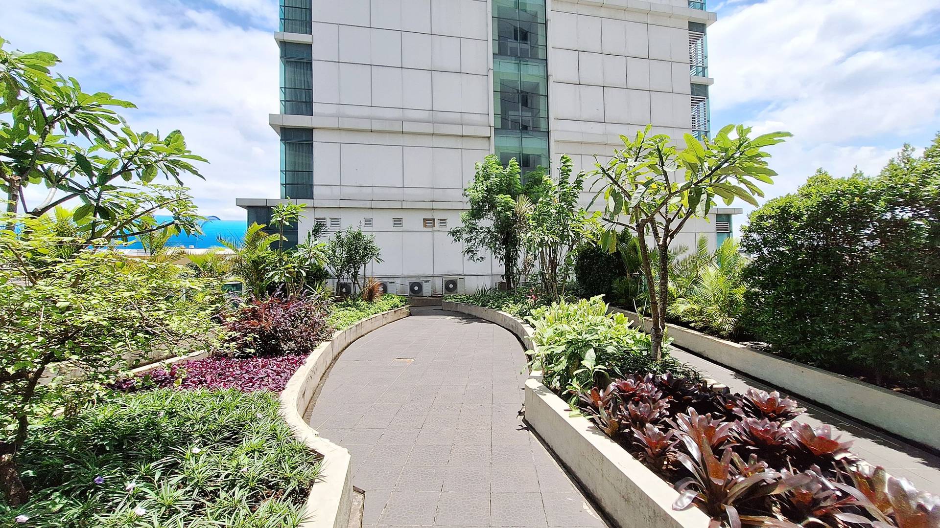 https://images.rukita.co/buildings/building/59518d85-4e27-415a-92cd-025ebac00acd.jpg