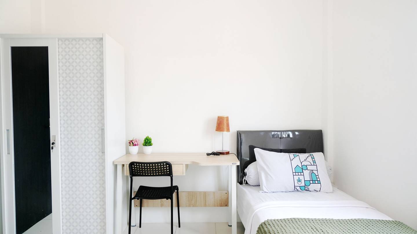 https://images.rukita.co/buildings/building/598b60c3-25c.jpg