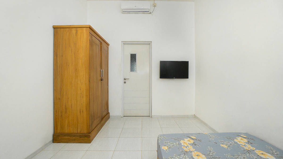 https://images.rukita.co/buildings/building/59e2f0d3-d49.jpg