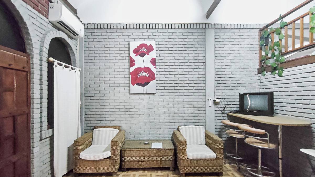 https://images.rukita.co/buildings/building/5b7430be-362.jpg