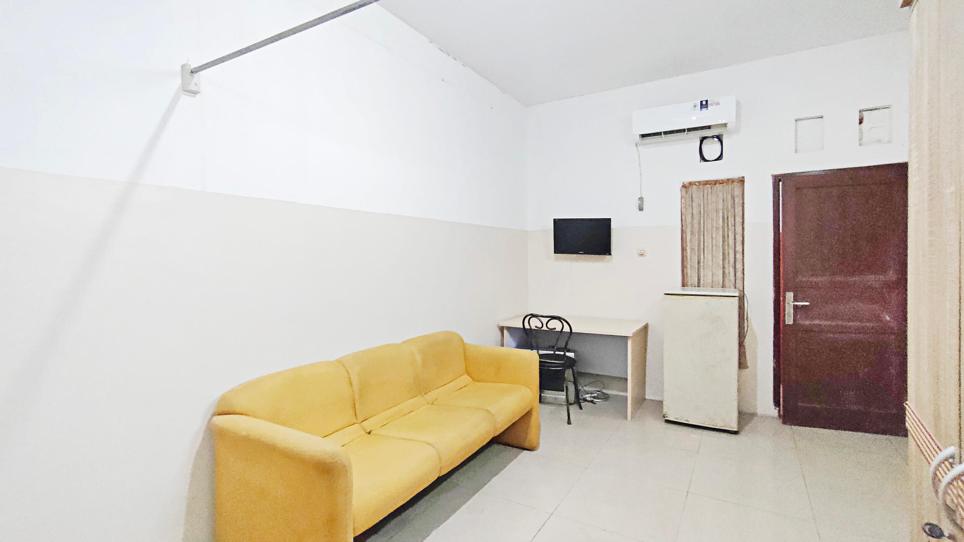 https://images.rukita.co/buildings/building/5dc6a8a8-990.jpg