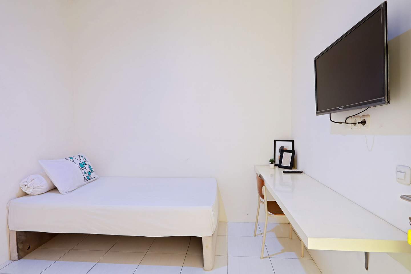 Foto Rukita Unit Barata Jaya House Gubeng Surabaya