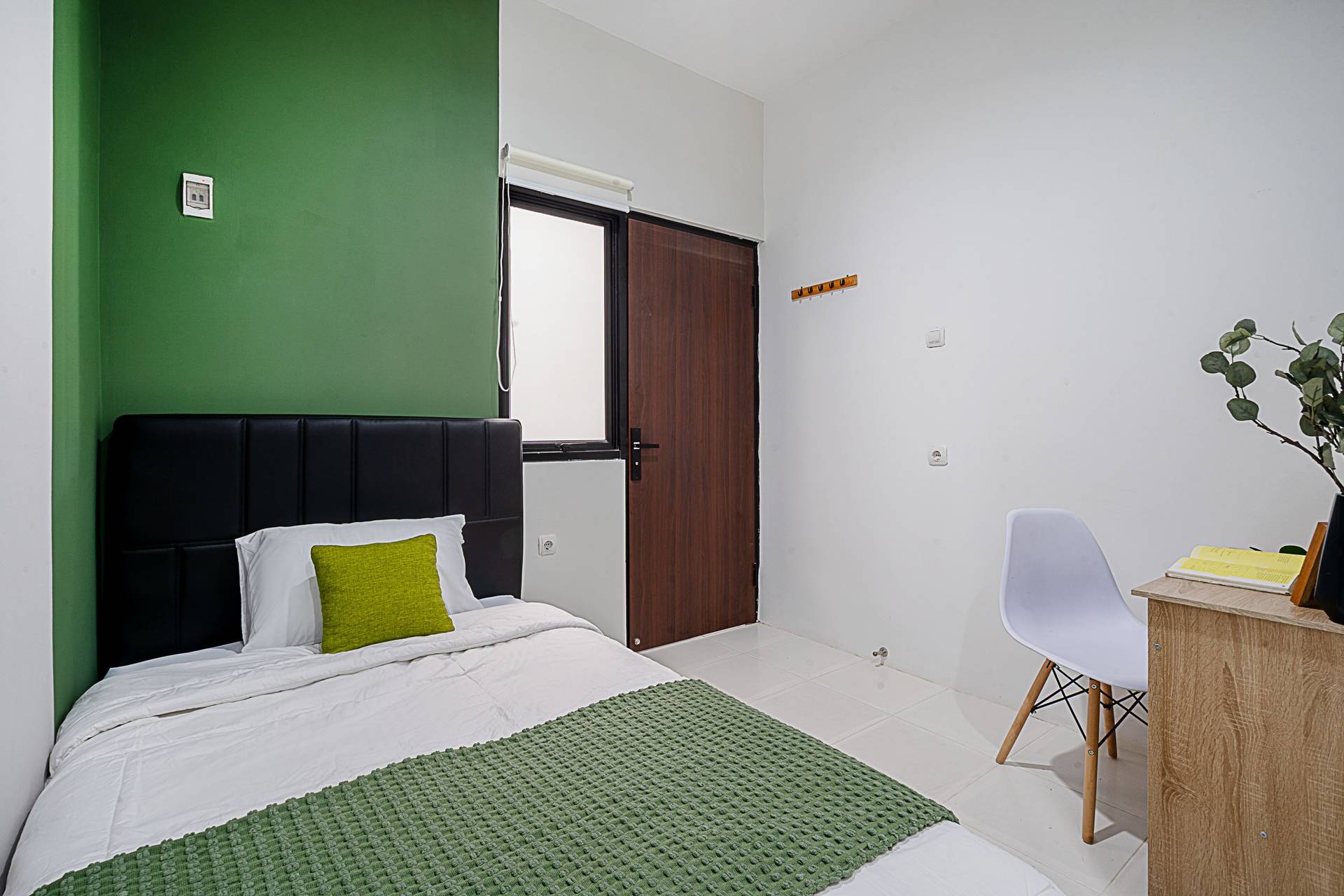 https://images.rukita.co/buildings/building/5f3c452e-008.jpg