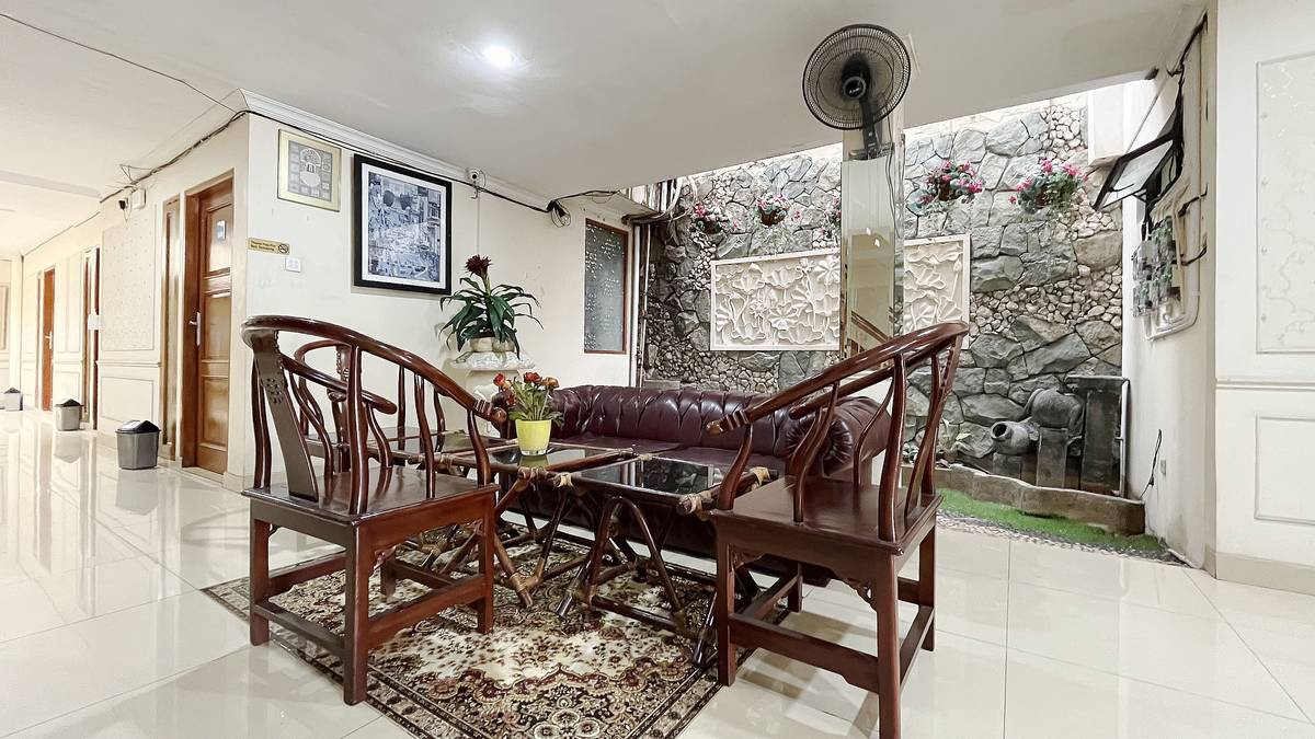https://images.rukita.co/buildings/building/60513033-cfc.jpg