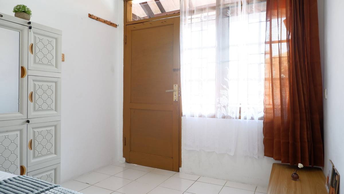 https://images.rukita.co/buildings/building/60801b27-ec1.jpg