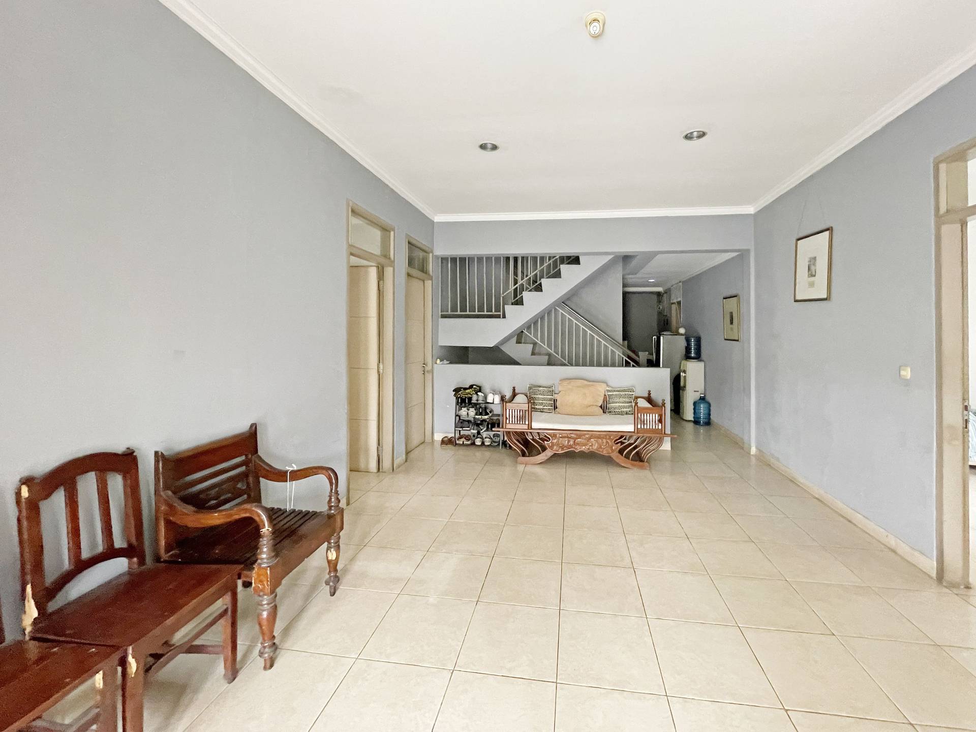 https://images.rukita.co/buildings/building/61a9fee0-617.jpg