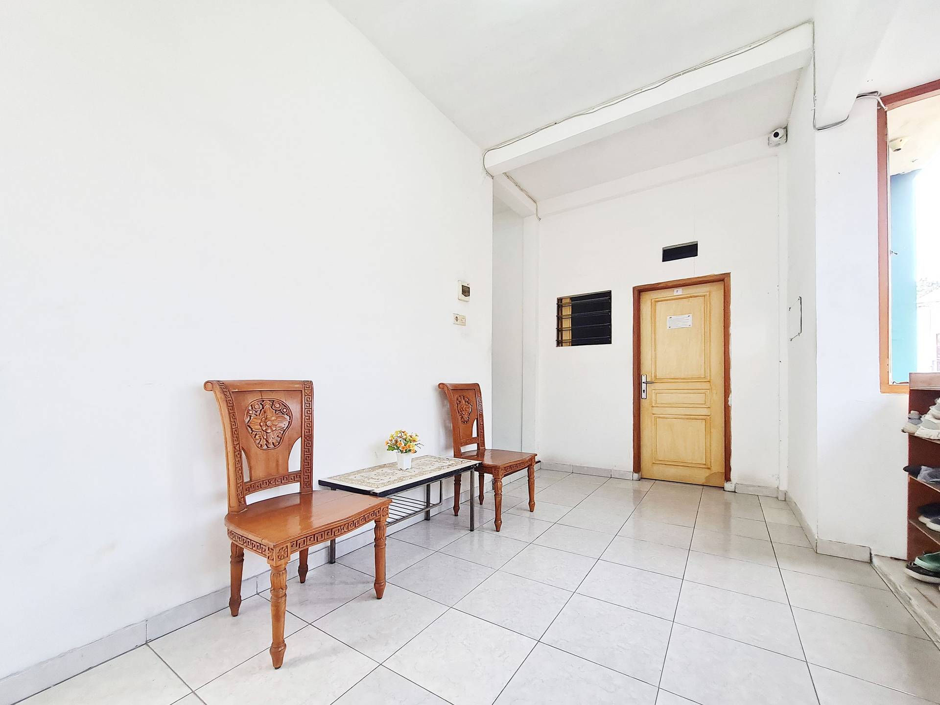 https://images.rukita.co/buildings/building/61ed0723-affe-4be1-9a60-ecf2ba46763c.jpg