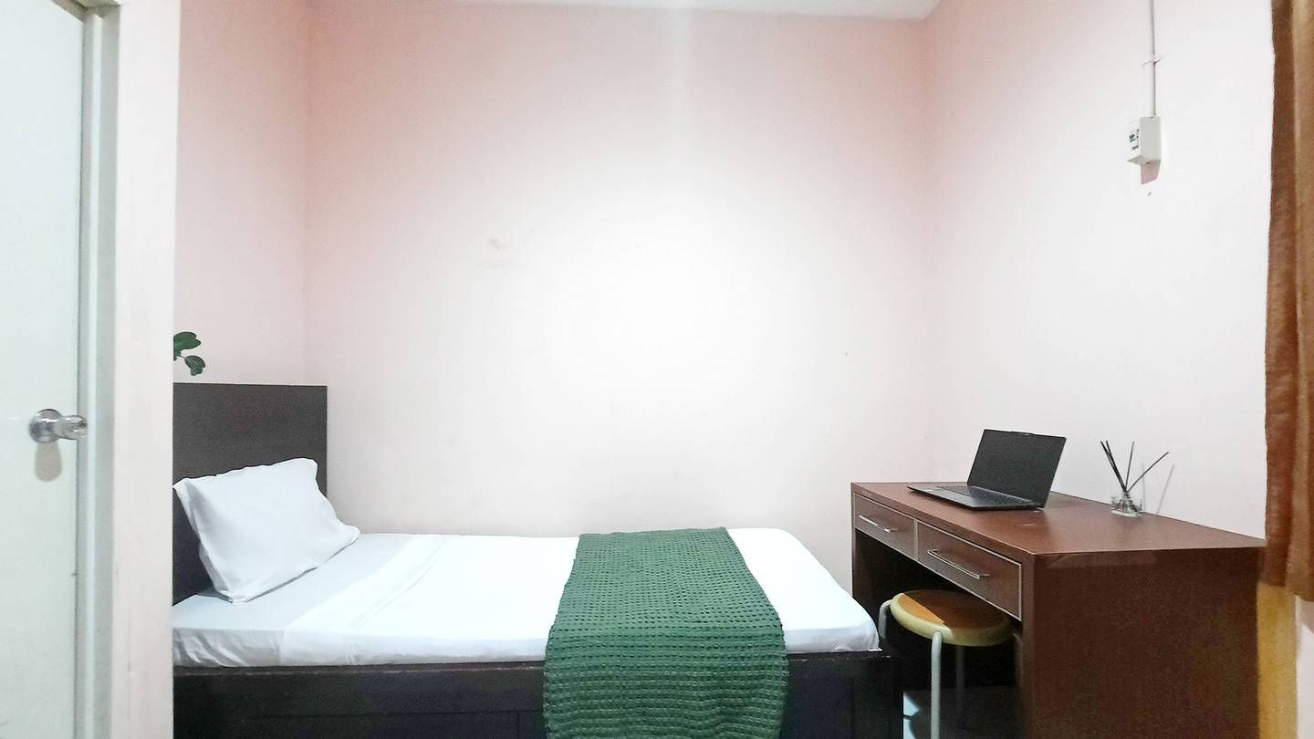 https://images.rukita.co/buildings/building/61fd29aa-98d5-46fd-9f18-29e3a95570eb.jpg