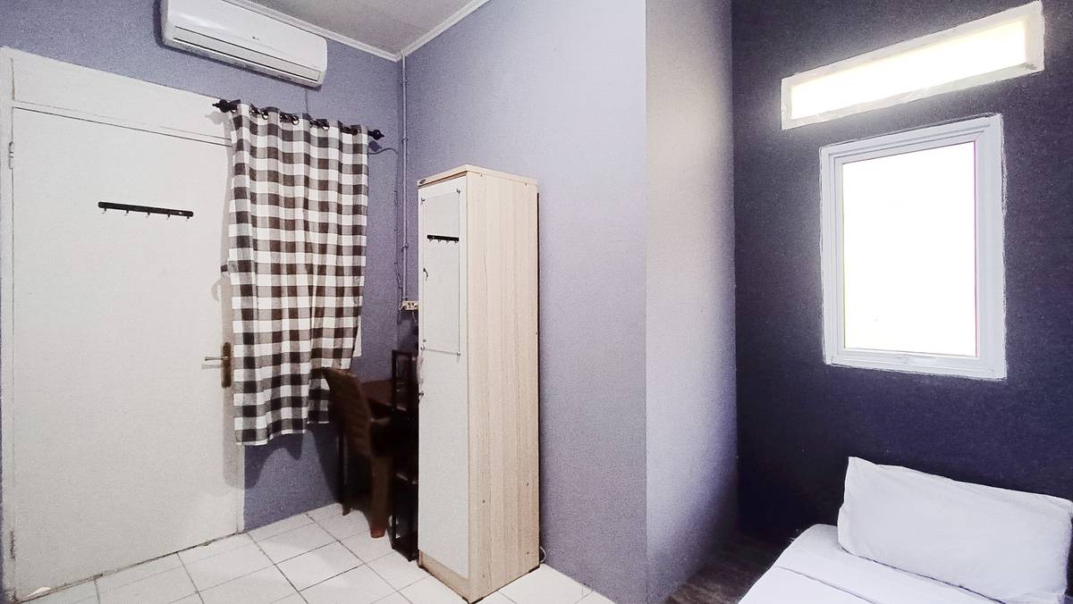 https://images.rukita.co/buildings/building/6495676d-76a4-4bfc-9ca8-3a2ed4430d6c.jpg