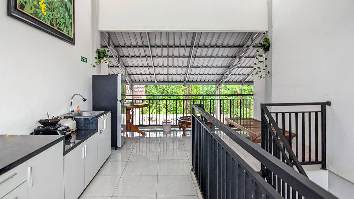 https://images.rukita.co/buildings/building/674020b9-cf5.jpg