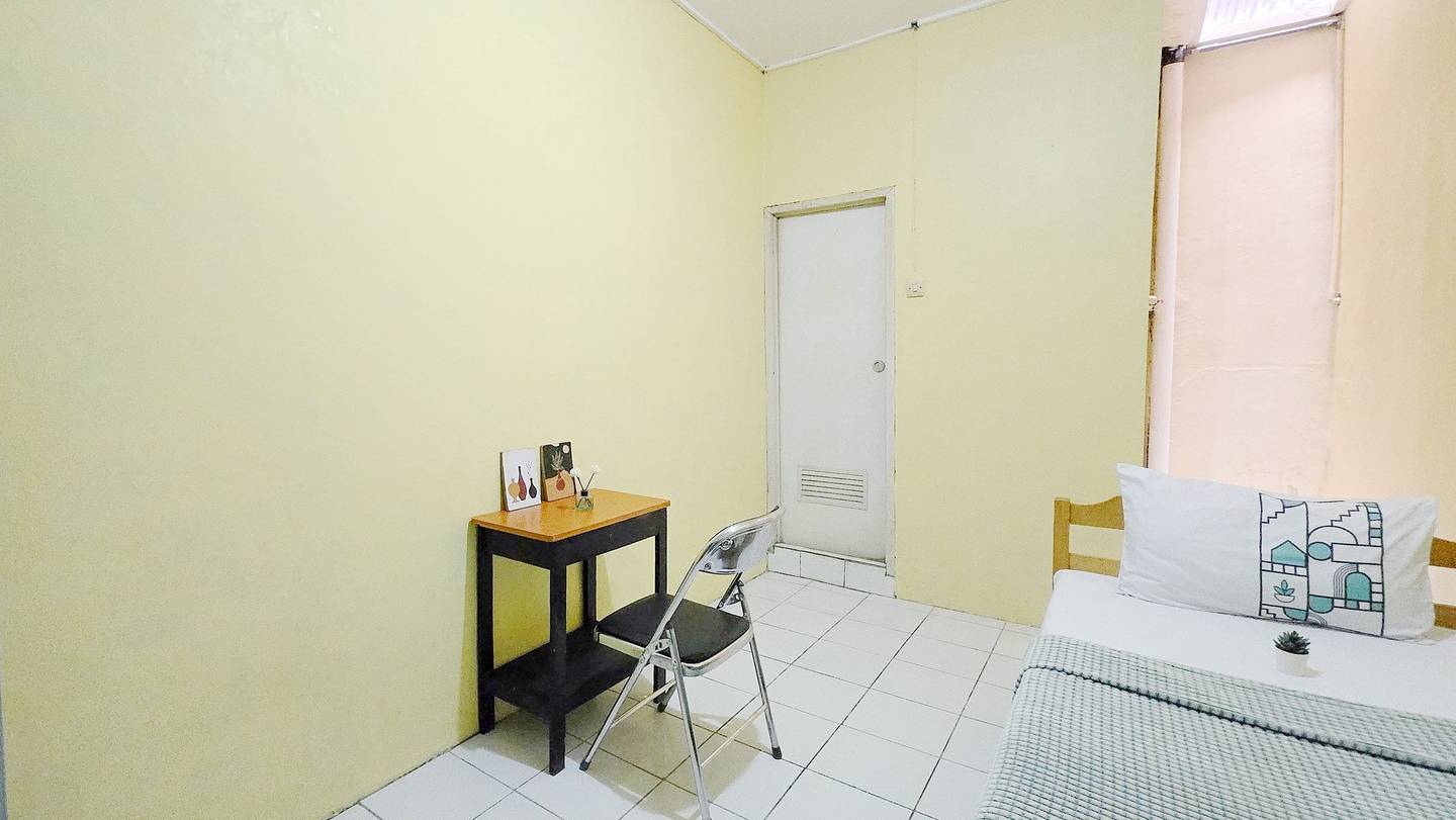 https://images.rukita.co/buildings/building/674e52ef-ad6.jpg
