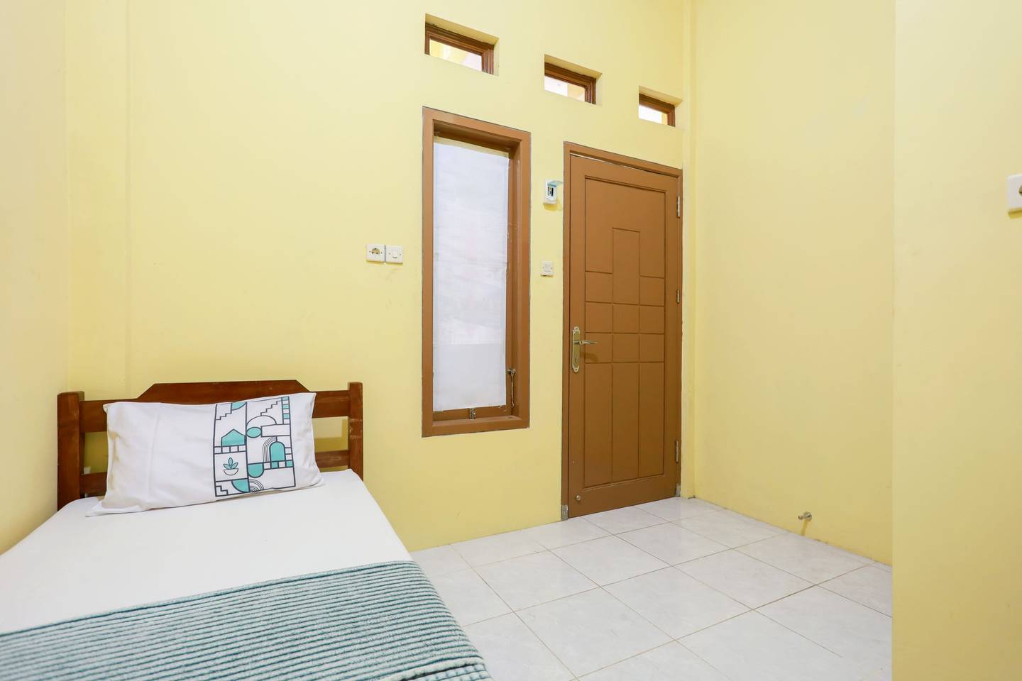 Foto Rukita Unit Nevsha House Waru Sidoarjo