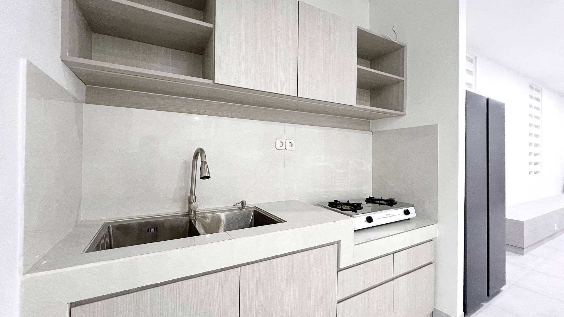 https://images.rukita.co/buildings/building/6786fa33-8d3c-44ae-8aae-ed8cb5119586.jpg