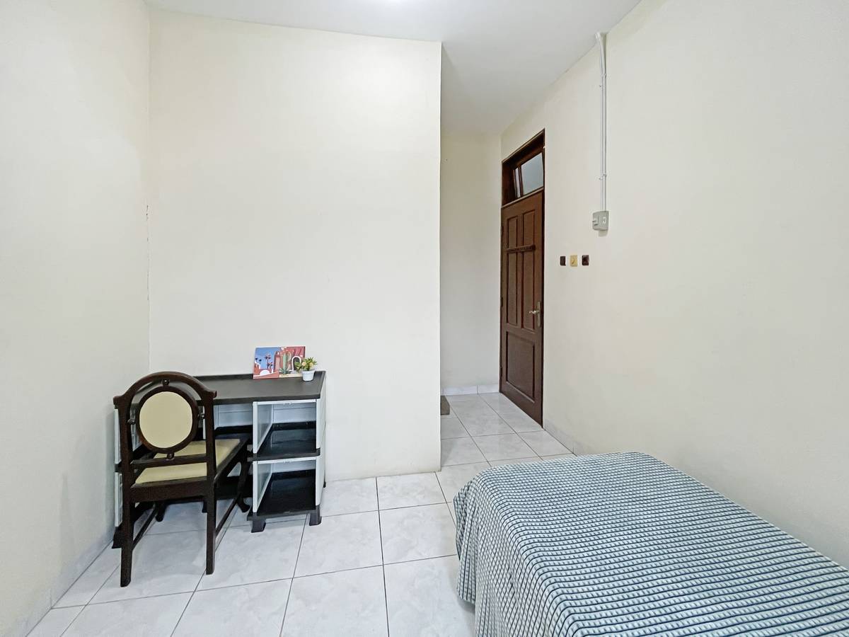 https://images.rukita.co/buildings/building/68b39c54-7bd.jpg
