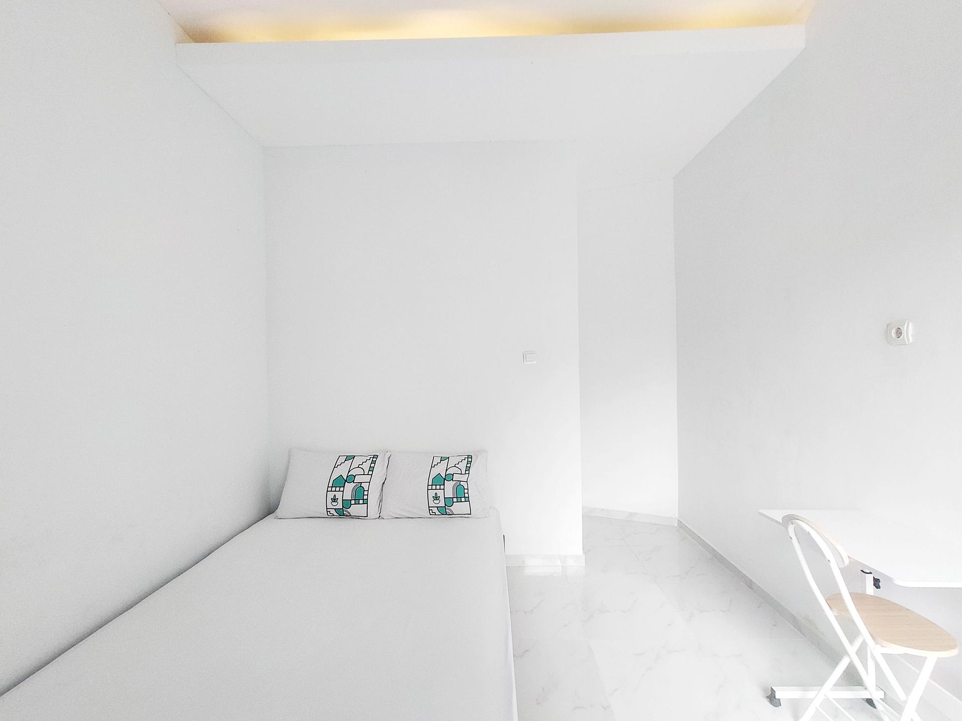 https://images.rukita.co/buildings/building/695c9673-c973-4bb7-bbfa-245926a7e7c7.jpg