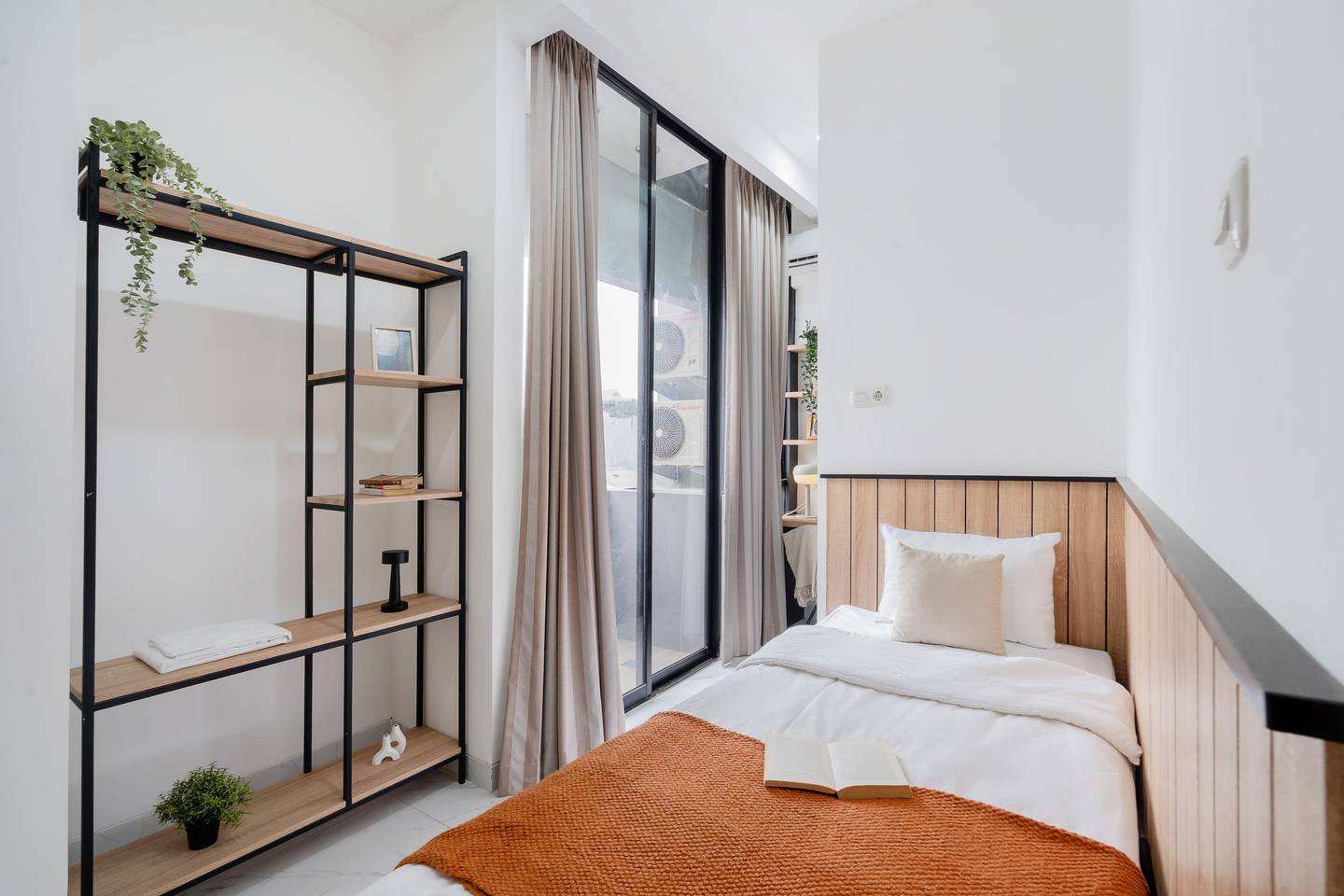 https://images.rukita.co/buildings/building/6a03d738-491.jpg