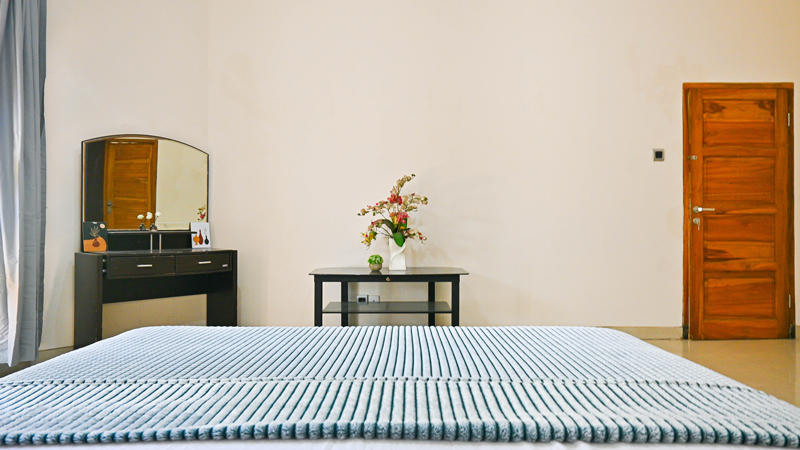 https://images.rukita.co/buildings/building/6b095853-732.jpg