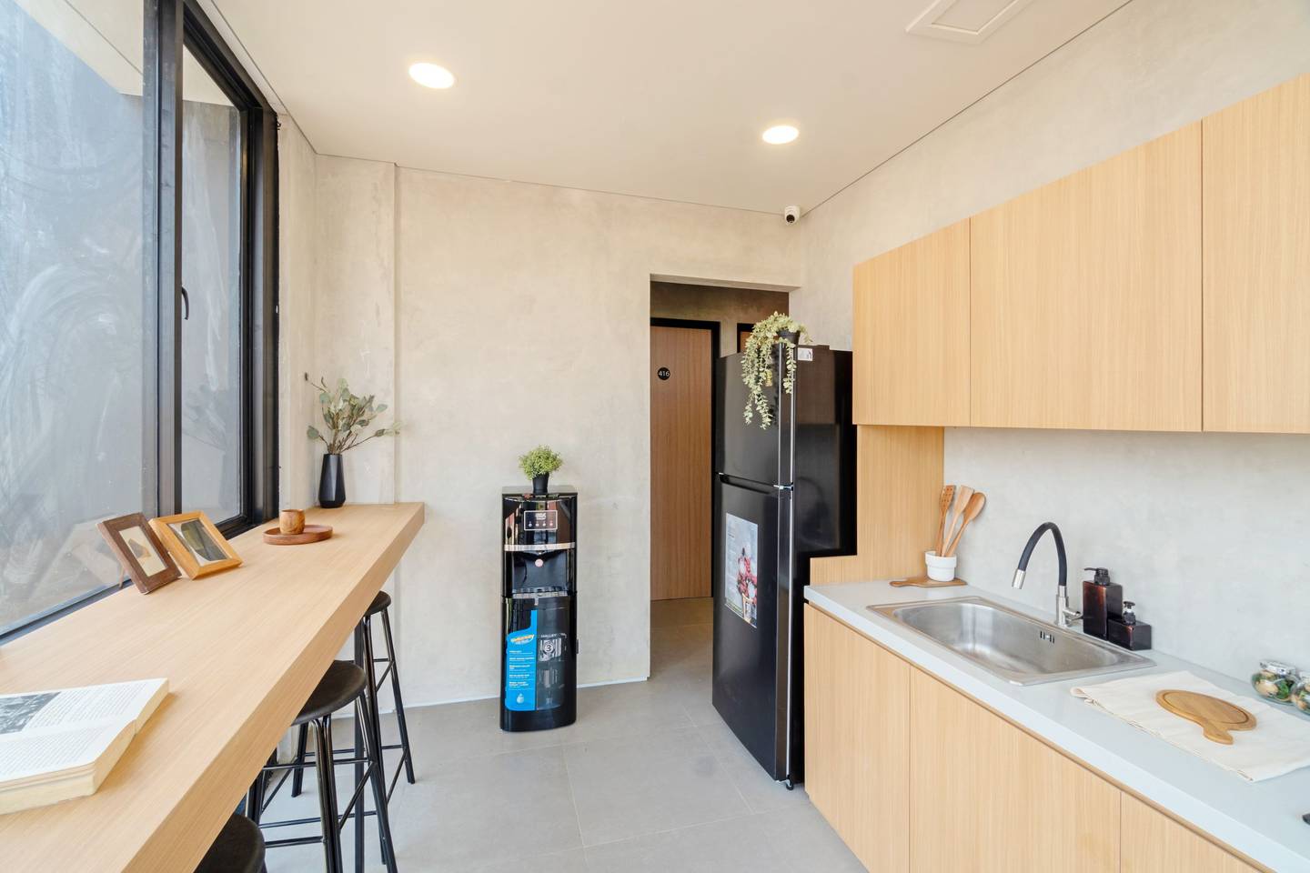 https://images.rukita.co/buildings/building/6b80b9ce-fec.jpg