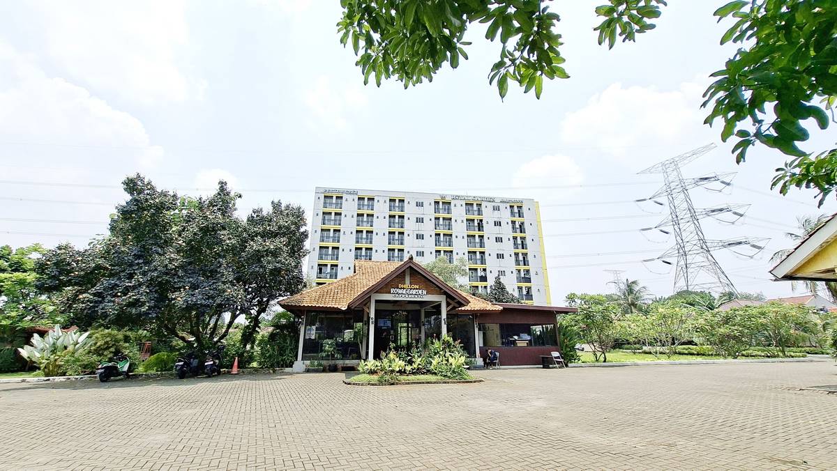 Foto Rukita Unit Apartemen Royal Garden Depok - Studio City View #1