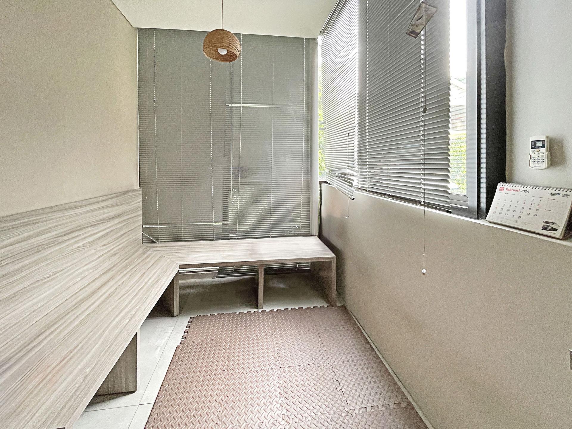 https://images.rukita.co/buildings/building/6eecc109-a45.jpg