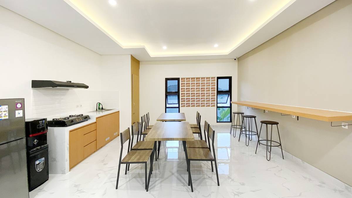 https://images.rukita.co/buildings/building/6f0480ec-b730-4433-ace9-0d76947ffbbd.jpg