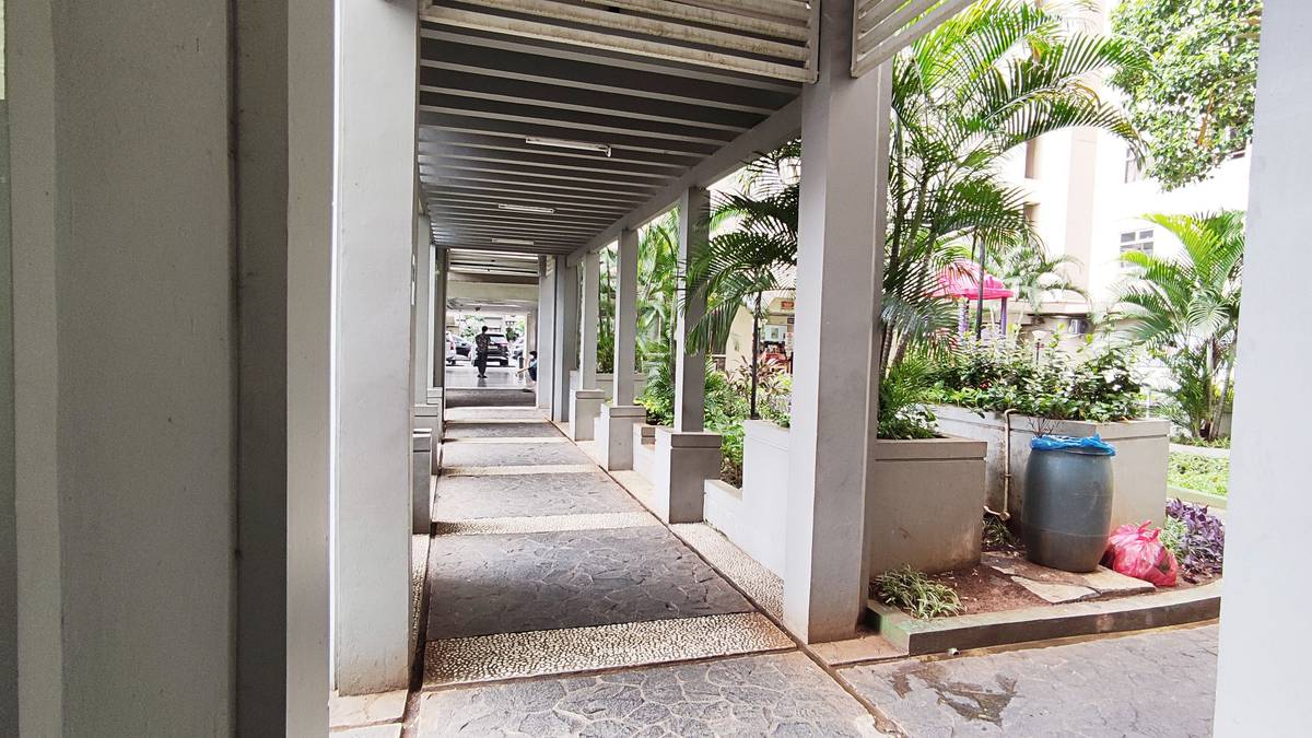 https://images.rukita.co/buildings/building/712175b3-da8.jpg