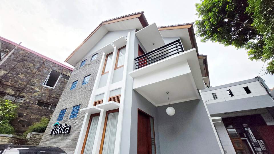 Foto Rukita Unit Rukita Dago Living Bandung 9