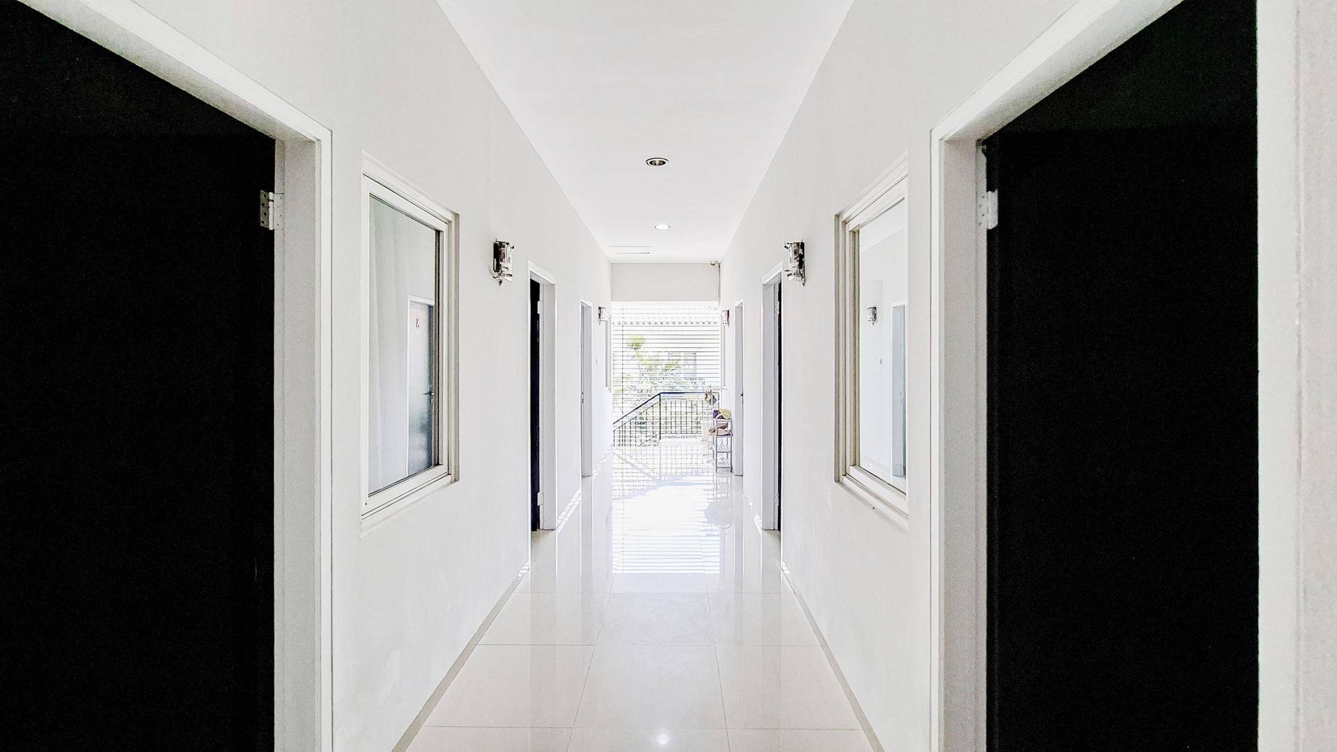 https://images.rukita.co/buildings/building/75d6abea-5095-4303-8fa7-efe06170d272.jpg