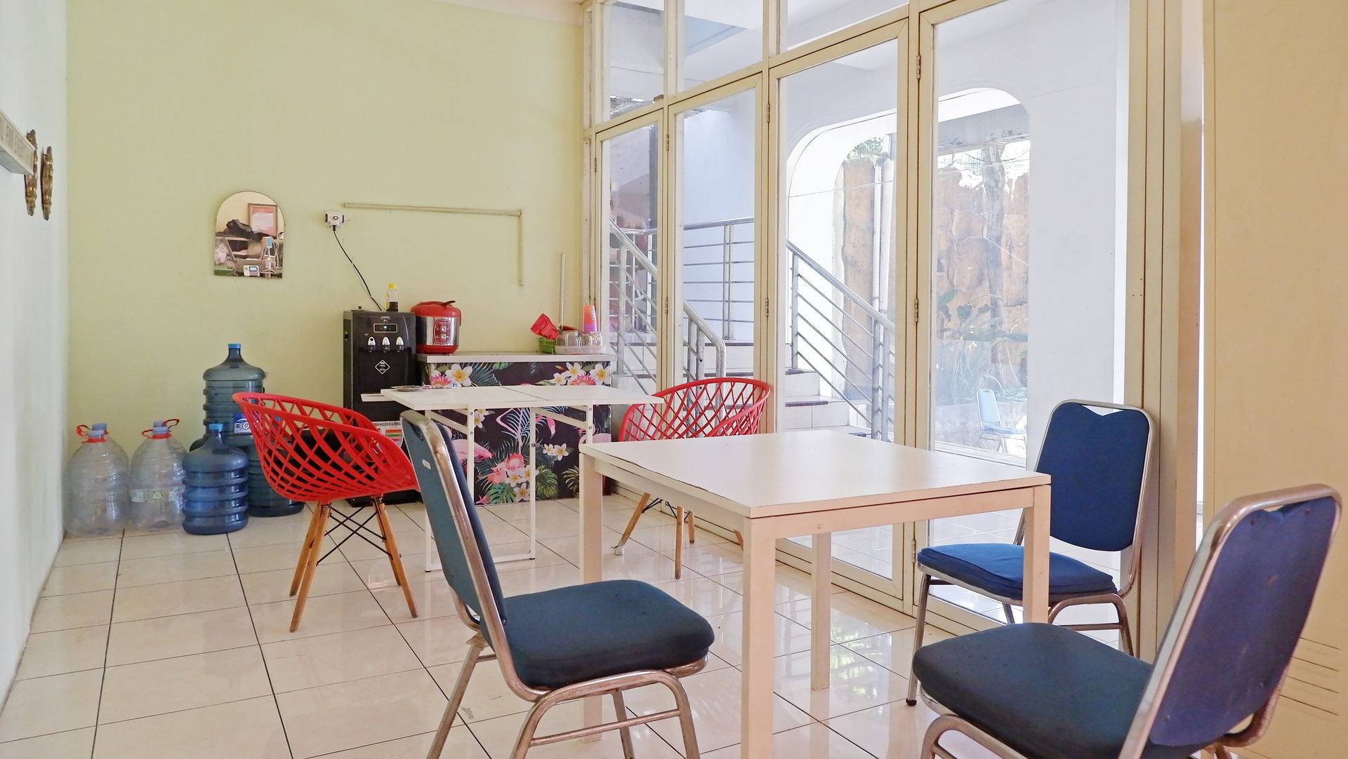 https://images.rukita.co/buildings/building/76a31932-83e.jpg