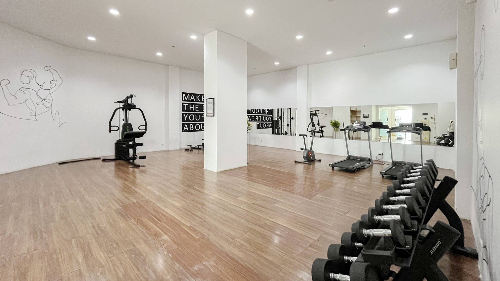 https://images.rukita.co/buildings/building/7820cd17-ec3.jpg